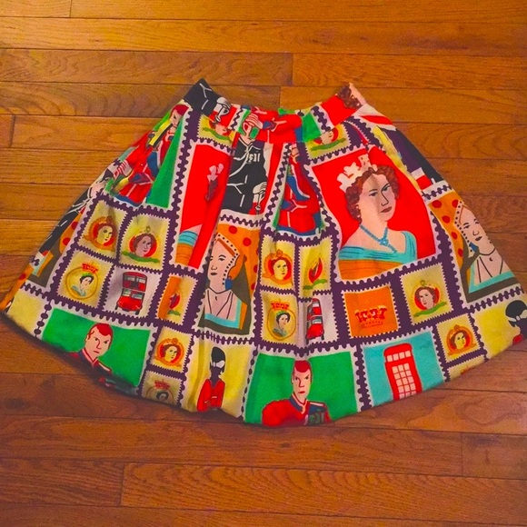 RARE Vintage Sz S punk rock “God save the QUEEN” circle style w/pockets & zipper - Picture 5 of 5